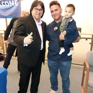 Meet your Posher, Eduardo